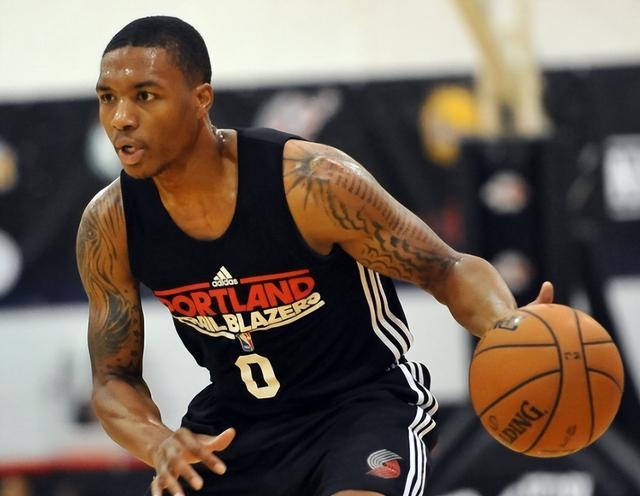 样因球员伤 样因球员伤