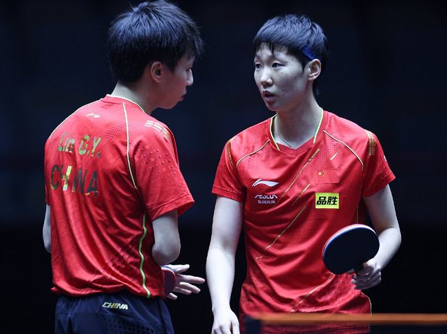 也折射出杜 也折射出杜